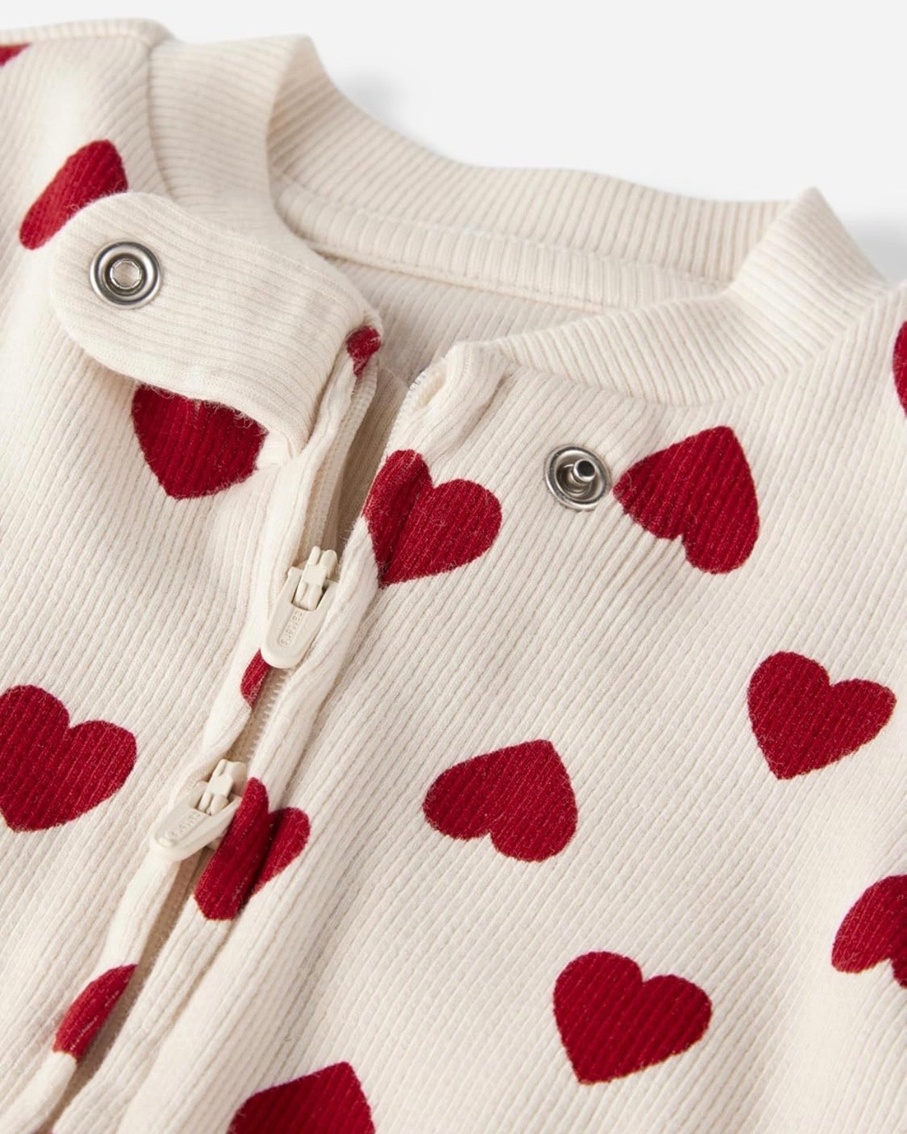 Pijama Suave con Estampado de Corazones Bebé Niña
