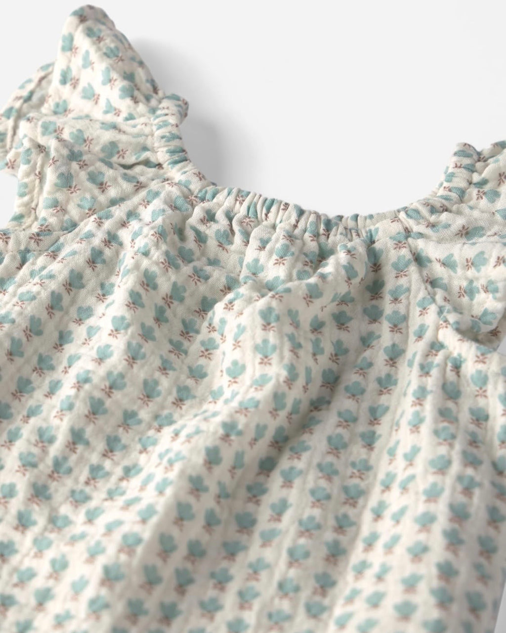 Conjunto Verde Floral Blusa + Short Bebé Niña